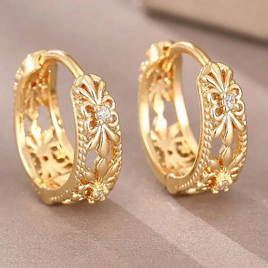 Elegant Gold-Tone Floral Hollow-Out Hoop Earrings – Sparkling CZ Inlaid Wedding Party Accessories for Women