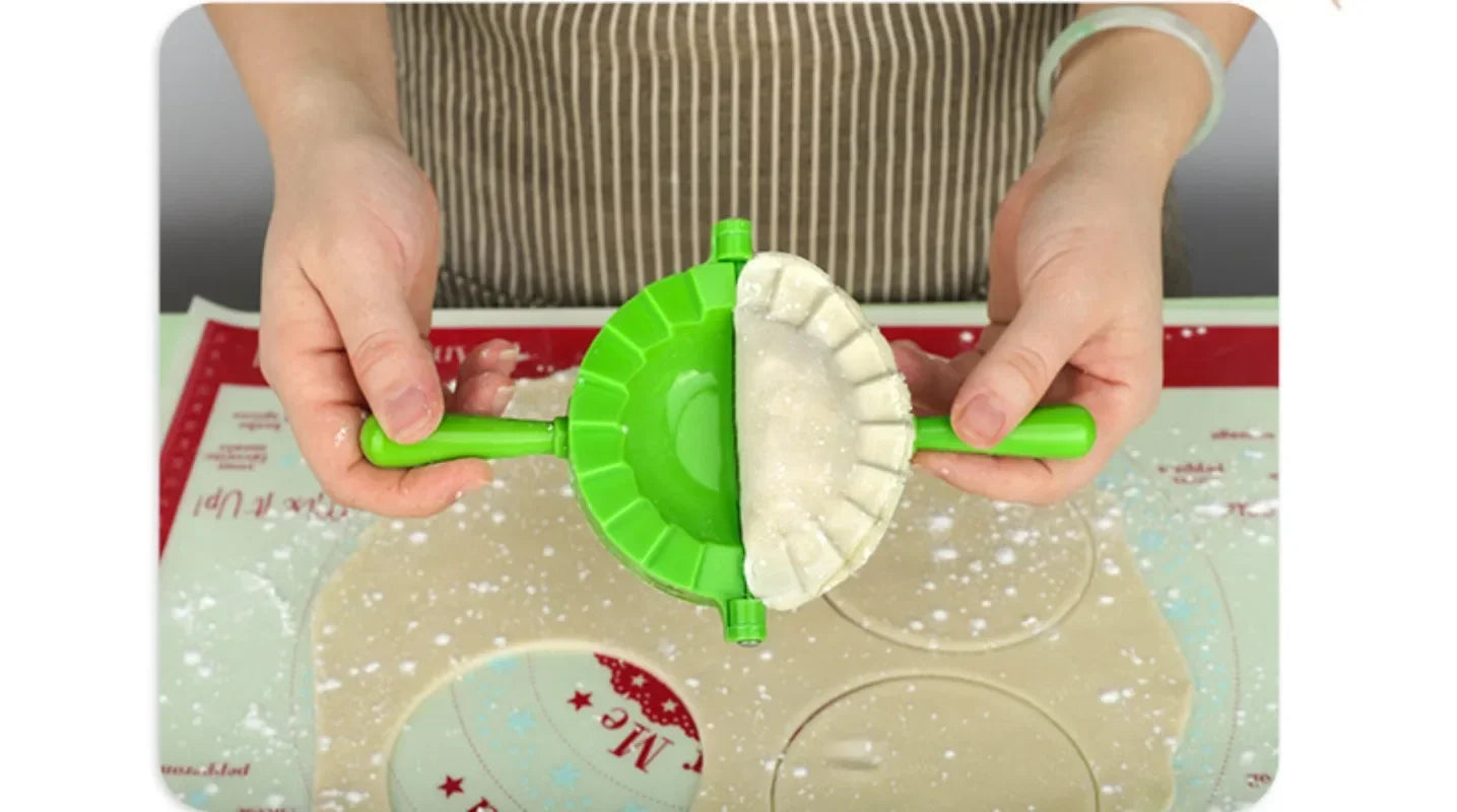 Manual Dumpling Maker & Pastry Mold